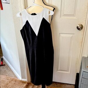 Ann Taylor Black and White Strapless Dress